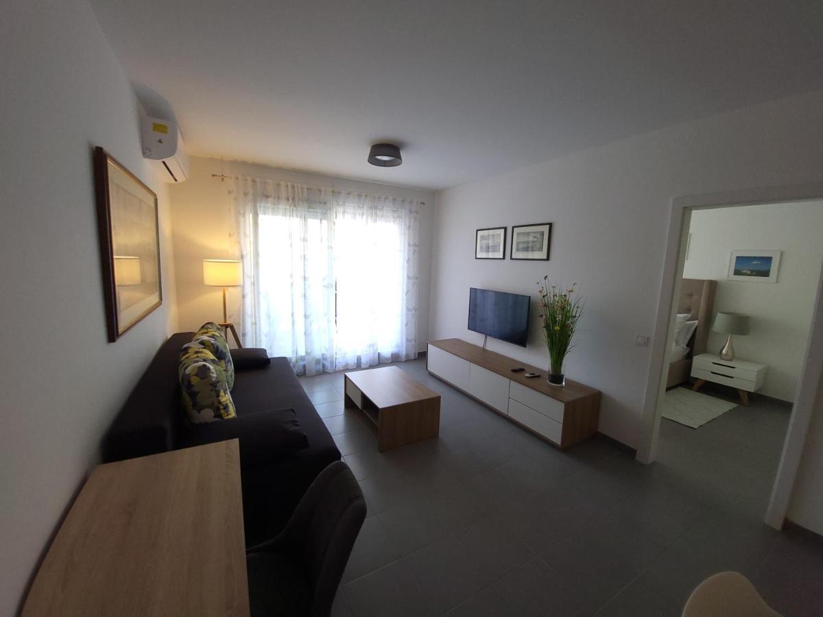 Apartment Kiara Premantura Exterior photo